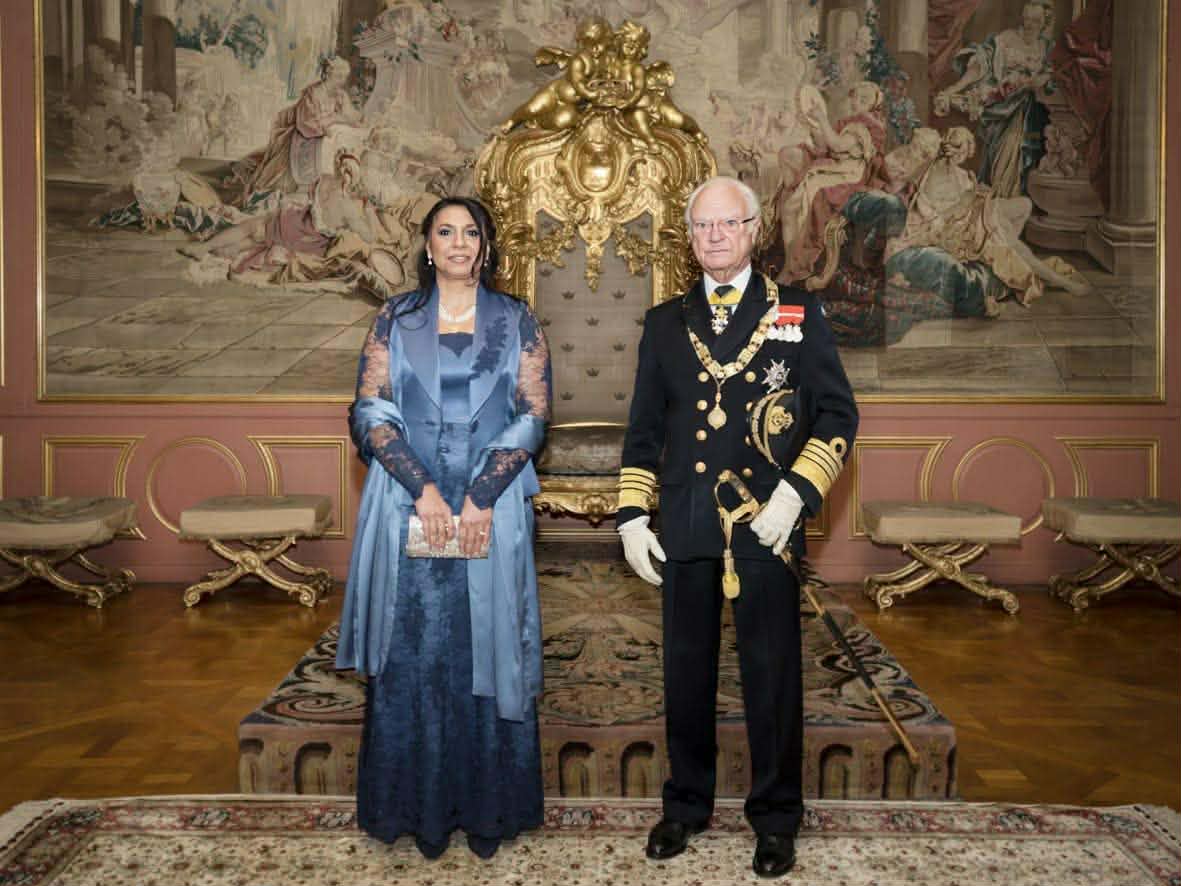 السفيرة المصرية تقدم أوراق الاعتماد إلى جلالة ملك السويد.