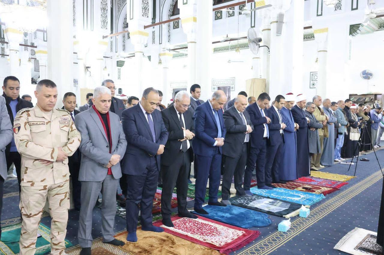 محافظ المنيا يشارك الاوقاف في الاحتلال بالاسراء والمعراج